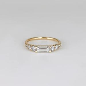 Cubic Zircon Baguette Cut 925 Sterling Silver Classic Band Anillo de compromiso minimalista Diamante Joyería de moda Fábrica de bodas - Product Image 1