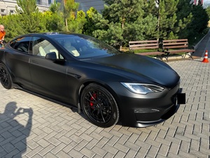 Model S Plaid I Facelift 2 d'occasion 2023, faible kilométrage, automatique, toit ouvrant panoramique, feux LED, feux diurnes LED, 6 places, prêt à être expédié - Product Image 5
