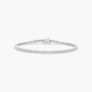 Bracelet tennis tendance en diamant de laboratoire avec sertissage à quatre griffes, taille brillant rond, en argent sterling, certifié IGI - Product Image 1
