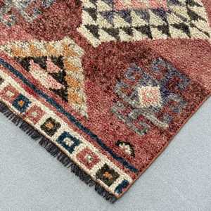 Vintage Turkish Rug, 2.5x3.5 ft Rug, <b>Red</b> Floral <b>Wool</b> Rug - Product Image 4