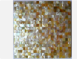 Dalles de marbre carrées dorées en nacre, design de carrelage en coquille de mer sans joint pour l'utilisation au sol des villas - Product Image 2