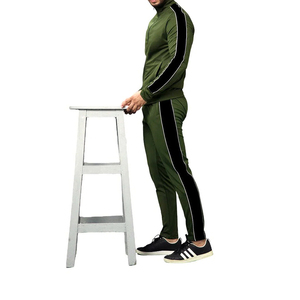 Entrenamiento personalizado Jogging Cremallera cómoda sin sudaderas con capucha Trajes Conjunto de dos piezas Chándales para hombres - Product Image 1