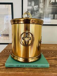 Cubo de hielo de latón martillado decorativo perfecto para enfriar bebidas durante celebraciones especiales - Product Image 4