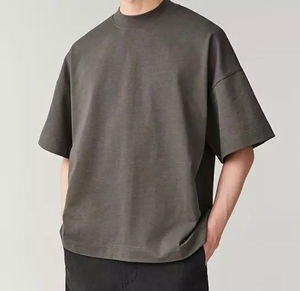 T-shirt teint uni de style formel le plus récent, fabriqué en coton 200gsm avec un design classique à col rond, nouvel arrivage en gros - Product Image 2