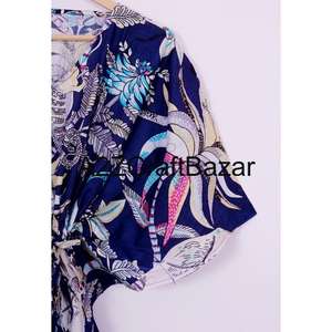 Kaftán Corto Hecho a Mano en India con Estampado Floral, Ecológico, Lavable, Ropa de Dormir Natural, Kimono, Vestido, Cubrebaño Corto para la Playa - Product Image 4