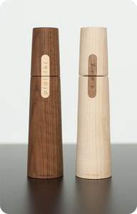 Salero y Pimentero de Madera Hechos a Mano |   Uso Premium para Comedor - Product Image 4