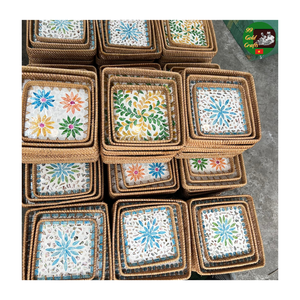 ถาดหวายธรรมชาติผสมมุกโมเสค ถาดเสิร์ฟทำมือสำหรับตกแต่งภายใน ถาดวางบนเตียงพร้อมหูจับไม้หวาย - Product Image 1