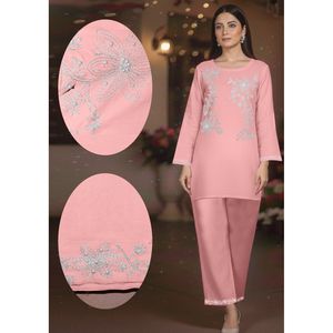Conjunto de Traje de 2 Piezas Bordado a Mano para Mujer de FUBOR - Product Image 1