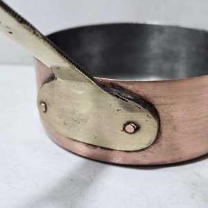 Casseroles à sauce en métal de bonne qualité Articles d'ustensiles de cuisine modernes adaptés à la maison Hôtel et Restaurant Utilisation Casseroles à sauce en cuivre lourd - Product Image 4