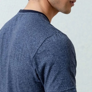 T-shirt unisexe 100% coton Vêtements décontractés pour hommes Logo imprimé personnalisé Prix de gros 220 g/m² Design vierge - Product Image 6