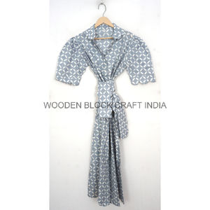 Robe midi Kyra bohème imprimée numériquement pour femme, col en V, coupe trapèze, imprimé floral, en coton doux, taille naturelle, pour l'été et la maison - Product Image 2