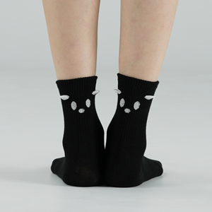 Chaussettes en coton tricoté respirantes pour femmes - Motif animal mignon Noir et blanc Design simple Chaussettes coréennes à usage quotidien - Icône C - Product Image 3