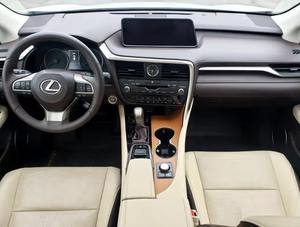 Lexus RX 350 AWD 2017 d'occasion en bon état – Ventes saisonnières de voitures d'occasion haut de gamme - Product Image 4