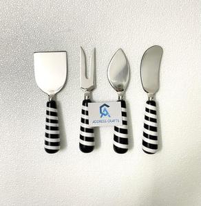 ชุดช้อนส้อมสแตนเลสเกรดสูง 18/8 พร้อมด้ามจับเรซิ่น สำหรับใช้กับชีส ผลไม้ และผัก อุปกรณ์ครัว - Product Image 1