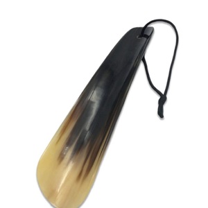 Cuerno de zapato de búfalo Premium de 20 pulgadas hecho con artesanía tradicional Idea de regalo de cuerno de zapato de buey única - Product Image 6