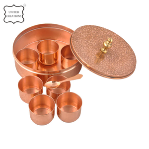 Meilleure qualité Boîte à épices en métal à sept compartiments Conteneur Masala en cuivre avec stockage durable de haute qualité en laiton pour vos épices - Product Image 3