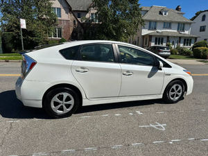 CLEAN 2014 À-yo-ta Pri-us Four - Product Image 4