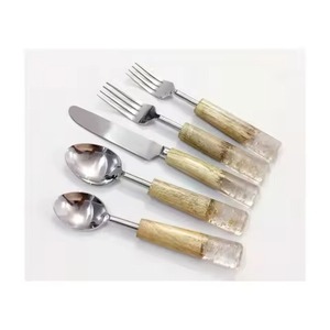 Cubiertos de Acero Inoxidable de Alta Calidad, Vajilla Metálica para Restaurante, Plateada, con Mango de Madera y Resina, Juego de Cubiertos - Product Image 1