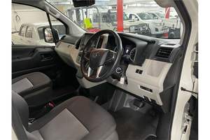 Voiture d'occasion de qualité et abordable, Toyota HI-ACE LW-B 2020, conduite à droite - Product Image 2