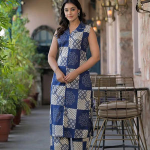 Modern Rayon Digital Printed Formal Work <b>Top</b> Pent Set Wholesale Price Ethnic Silk <b>Lehenga</b> Choli for Party Wear - Product Image 1