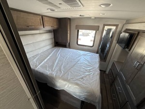 รถบ้านมือสองปี 2021 ยี่ห้อ Winnebago Vista 29V รุ่น Class A เครื่องยนต์แก๊ส สภาพดี - Product Image 2