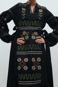 Haute couture robe noire pour femmes brodée manches trois-quarts col en v concepteur tissé impression numérique lavable naturel - Product Image 3