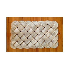 Felpudo Ecológico de Cuerda Hecho con Fibras Naturales, Ideal para Hogares Sostenibles, Áreas de Entrada y Entradas Elegantes - Product Image 1