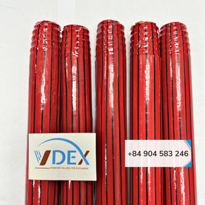 Venta al por mayor de herramientas de limpieza de palo de escoba de madera vietnamita Pvc raya roja recubierta de madera - Product Image 5