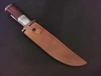 Couteau de survie artisanal en acier au carbone, lame partiellement dentelée, manche en bois et os, léger, durable, avec étui, multifonction
