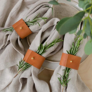 2025 nouveauté anneau de serviette en cuir pour la maison hôtel Restaurant utilisation attrayant décor de Table et accessoires - Product Image 2