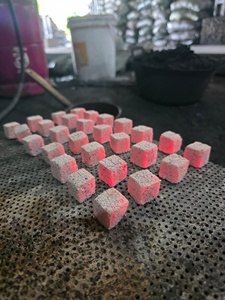 Experimente Shisha narguile de calidad superior con nuestro carbón de cáscara de coco de cubo indonesio. - Product Image 2
