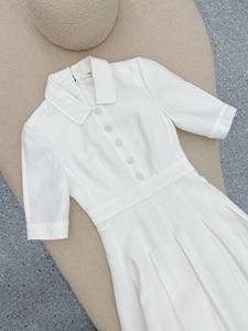 Vestido de precio de fábrica para mujer Botones frontales Orion Box Vestido plisado Tela ecológica Ropa de mujer Whiteant Vietnam Factory - Product Image 5