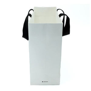 Sacs à provisions en papier promotionnels de marque personnalisée pour les festivals et les événements avec des services d'impression de logo professionnels - Product Image 3