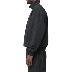 Veste en nylon froissé au design personnalisé, respirante, demi-zippée, coupe oversize, coupe-vent pour homme - Product Image 5