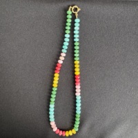 Collier en pierres naturelles perlées en or 18 carats avec pendentif fleur mignon et perles d'énergie colorées personnalisées, 15 pièces, idéal pour un cadeau