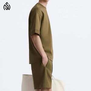 Ensemble de t-shirts 100% coton délavés à l'acide personnalisés ensemble de shorts d'été surdimensionnés et lourds de haute qualité pour hommes - Product Image 6