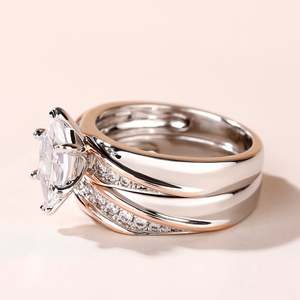 Anillo de Plata de Ley con Corte Marquesa Diagonal Jeulia - Joyería Fina - Product Image 5