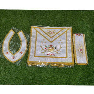 Ensemble de tablier maçonnique neuf, Rite Écossais, 33e degré, couleur blanche, avec dos, col et écharpe, logo Wings Up, modèle 2025 - Product Image 2