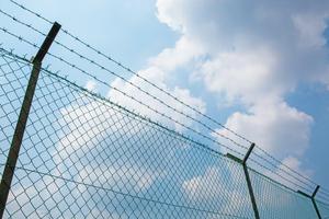 รั้วลวดไซโคลนเคลือบสังกะสีหรือพีวีซี - Product Image 6