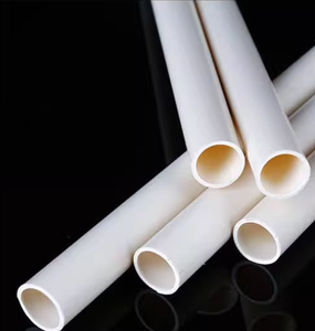 <span class=keywords><strong>Tuyau</strong></span> flexible haute pression résistant à la chaleur et aux UV en <span class=keywords><strong>PVC</strong></span> <span class=keywords><strong>blanc</strong></span>, certifié ISO, à faible coût, en matériau UPVC pour électriciens - Product Image 1