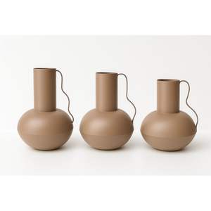 Nordic Minimalist Ribbed Flower <b>Vase</b> Unique Geometric Matte Green Metal <b>Vase</b> for Aesthetic Home <b>Decoration</b> Metal Flower <b>Vases</b> - Product Image 5