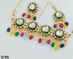 Nuevo diseño de forma cuadrada elegante chapado en oro tradicional Motipearl gota tachonado gargantilla collar pendiente Mangtika conjunto y conjunto de joyería - Product Image 1