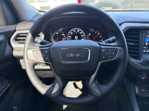 GM C Acadia AT4 d'occasion propre 2023 - Product Image 4