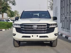 Toyota Land Cruiser 2024 extrêmement propre - Product Image 4