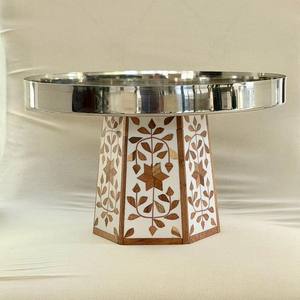 Vente flash Plateau de service en résine nacre de luxe Support à gâteau en acrylique personnalisé Plateau à chocolat Ramadan Cadeau exclusif pour la maison - Product Image 1