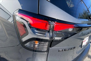 Subaru Forester Touring SUV AWD 2025 d'occasion en excellent état - Prêt à être expédié - Product Image 5