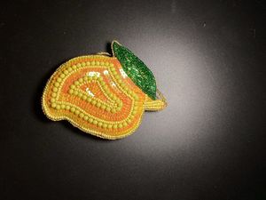 Décorations de Noël brodées et pailletées élégantes faites sur commande Décor de vacances festif. Idéal pour créer un cadeau de Noël mémorable - Product Image 2