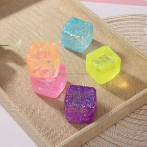 Nuevo juguete antiestrés de cubos de hielo cuadrados, suaves y apretables, para aliviar la ansiedad, juguete sensorial para estudiantes y adultos. - Product Image 3