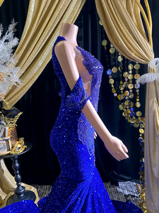 Robe de soirée bleu royal couture faite à la main avec strass cristal appliques élégante maille tissu robe complète naturelle pour le bal d'anniversaire - Product Image 4