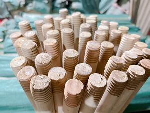 Gran oferta, hilo italiano, madera de eucalipto, 120 cm, palos de escoba portátiles con cabeza de plástico, hecho en Vietnam - Product Image 6